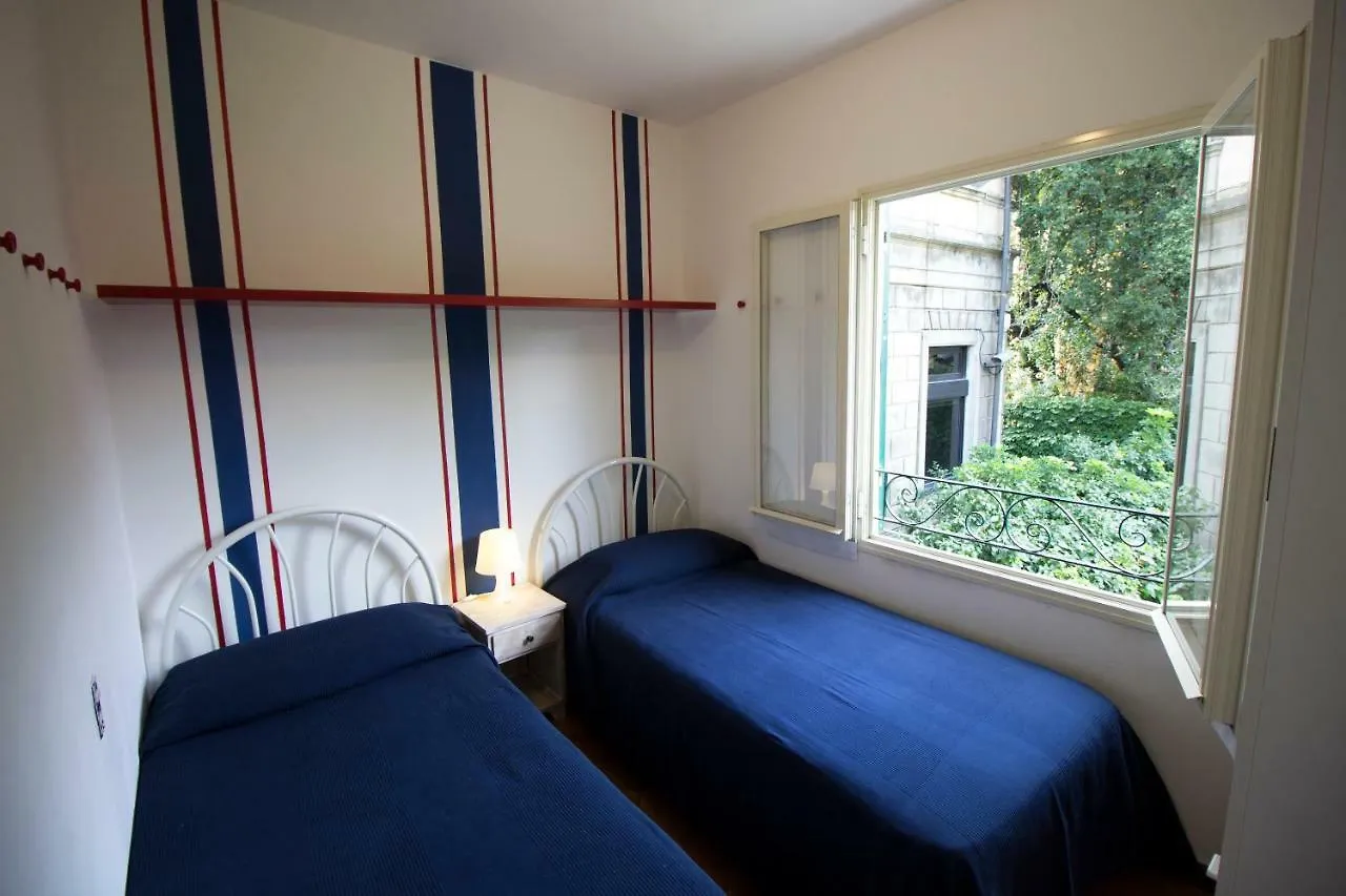 Beach Paradise Apartment Levanto 0*,