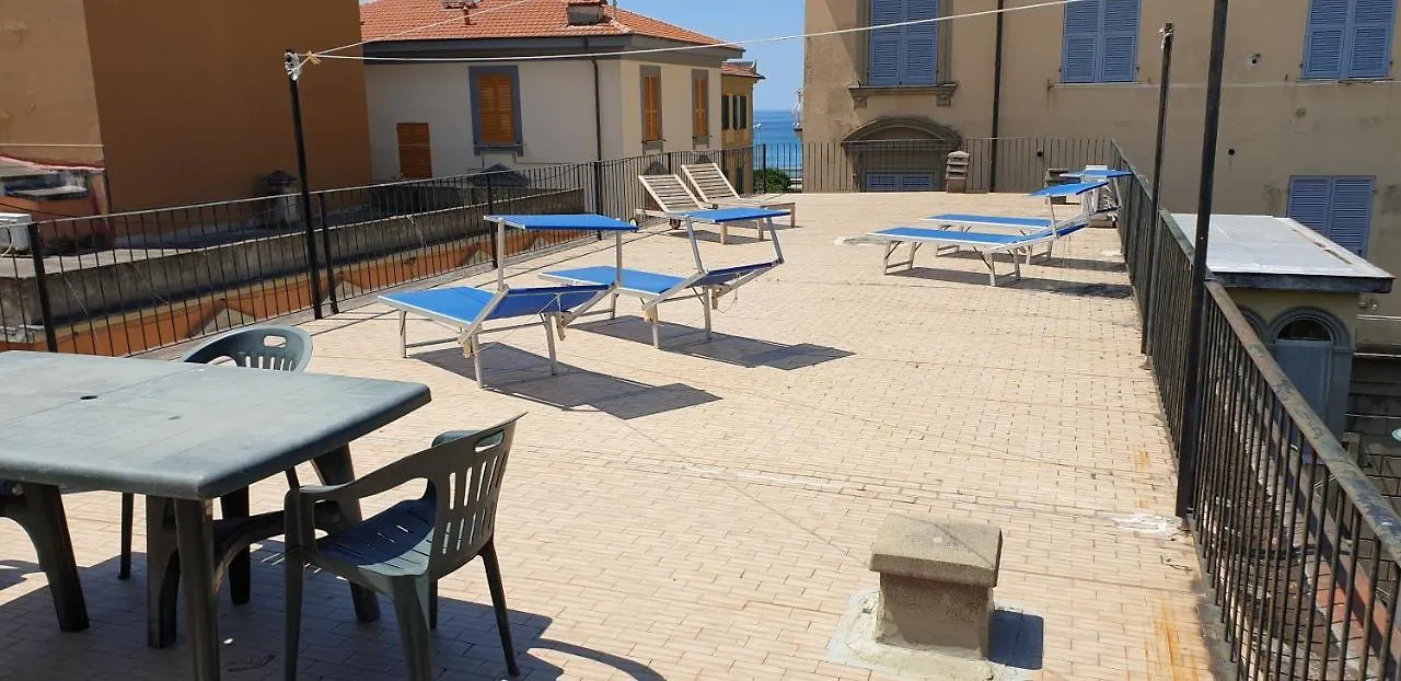 Beach Paradise Apartment Levanto 0*,  Italy